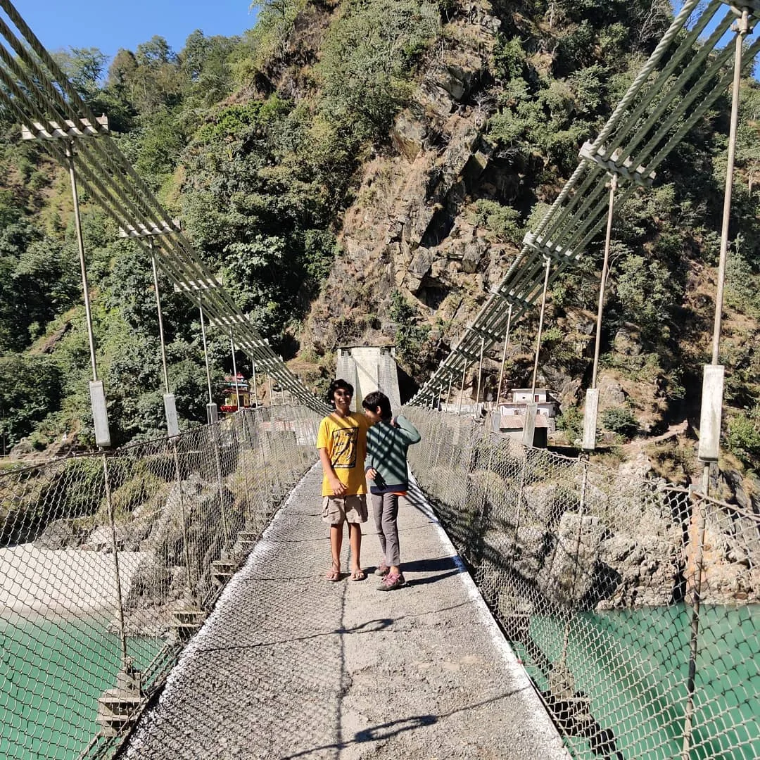 To get to the lagoon we had to cross this bridge