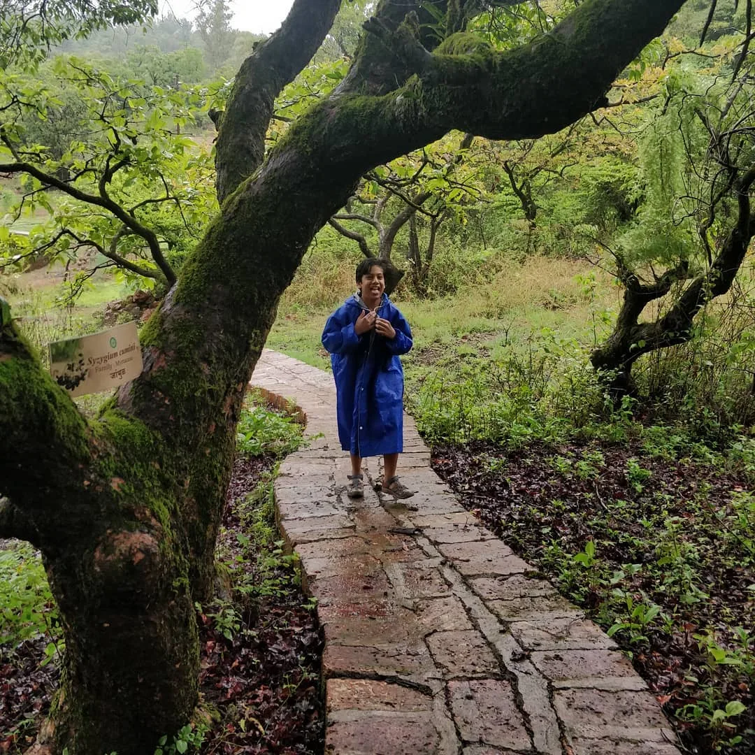 A candid moment captured by S1. I have no clue what M1 is up to here.