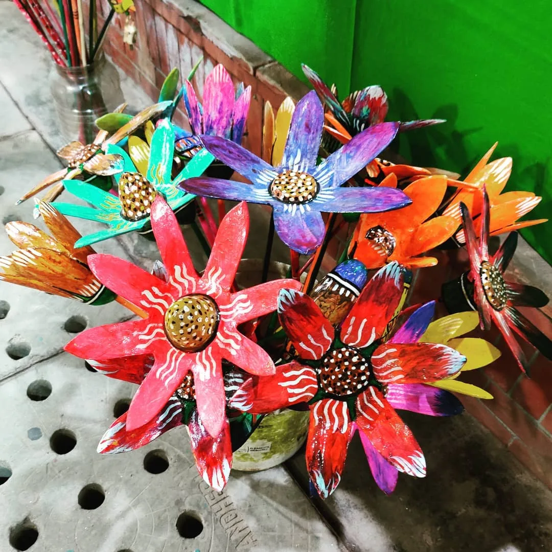 दुनिया में बड़ी खूबसूरत चीज़ें हैं। ज़रा घर से तो निकलिये। Wooden. Only ₹300 a piece. Made right here in Dilli.