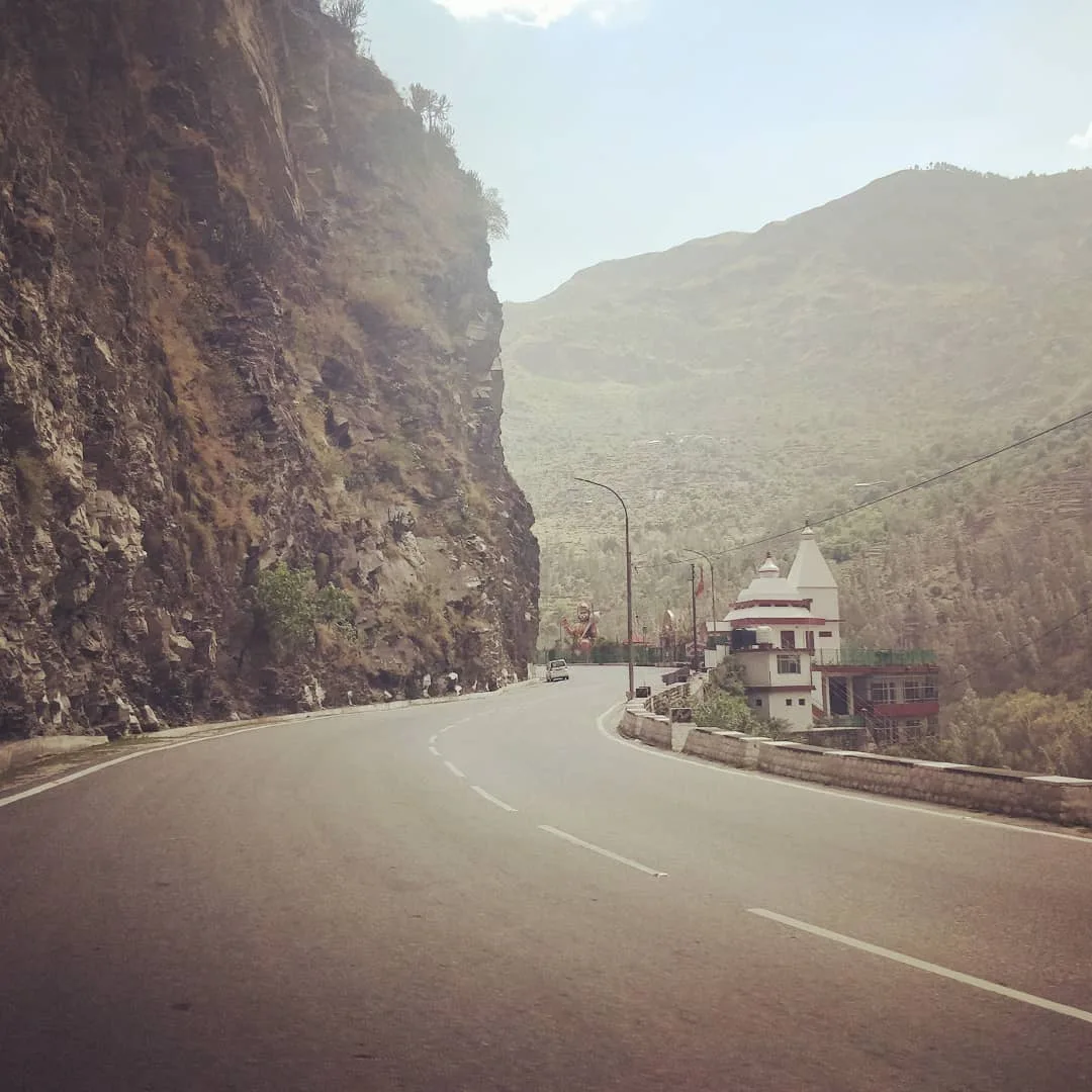The #drive from #Rampur to #Narkand is what #mountain dreams are made of. #Smooth #tarmac, wide #road, breathtaking scenery.