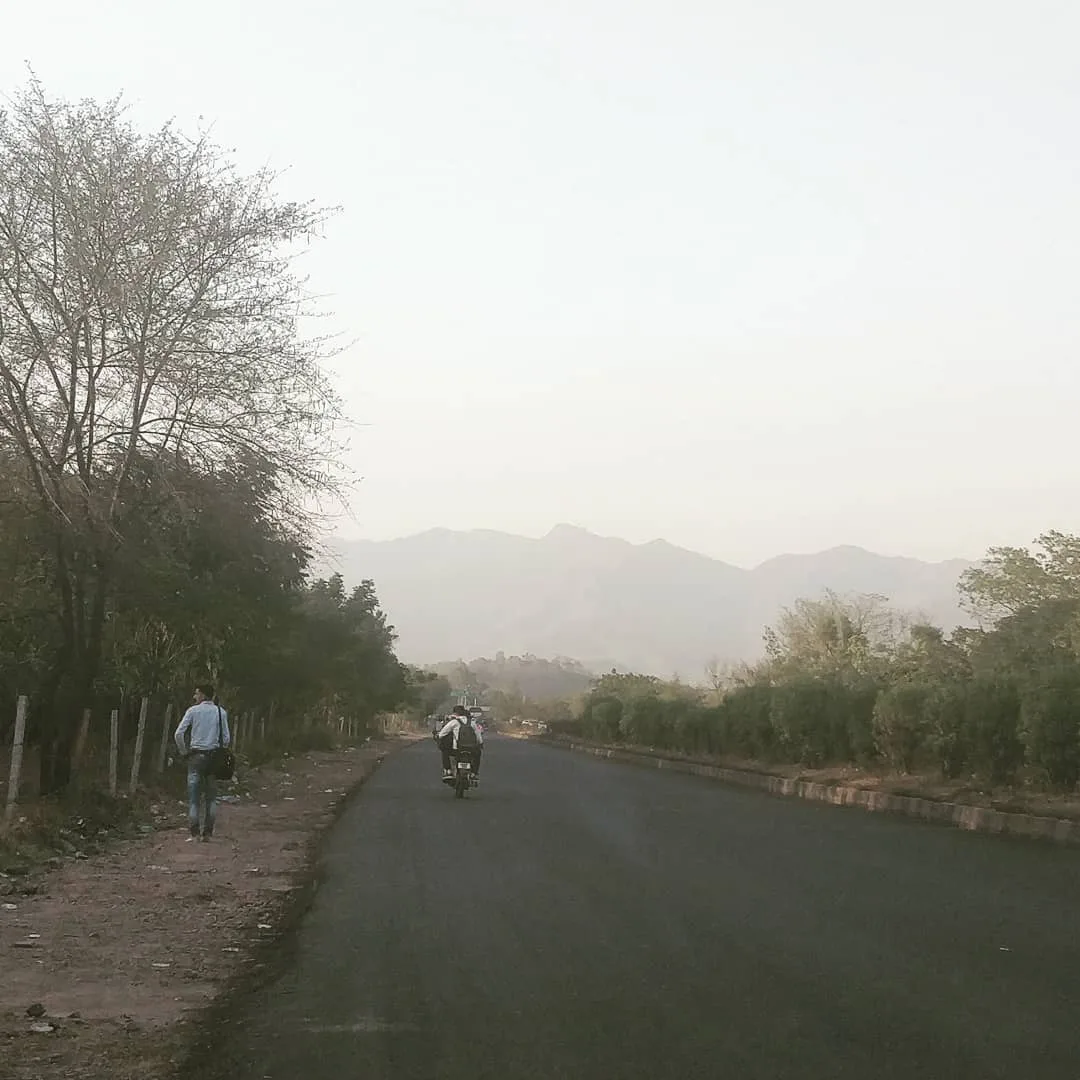 देखो, देखो वोह आ गए

The mountains are here

#vanlife #HimachalPradesh #HimachalTourism #roadtrip #mountains