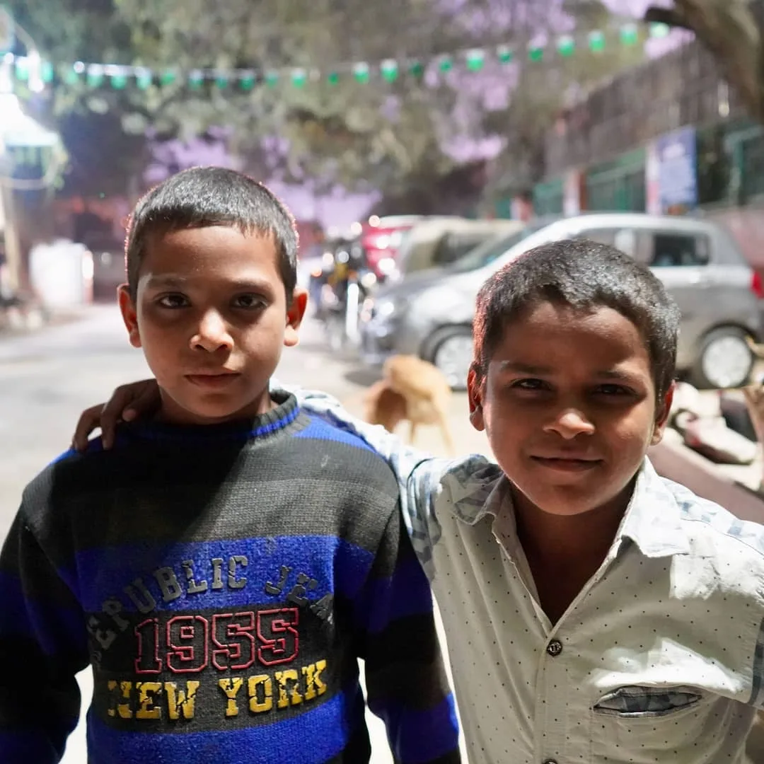 भाईलोग

#kids #faces #children #streets #photography #indiaclicks #incredibleindia #indiapictures #indiatravelgram #wanderlust #everydayindia #delhi