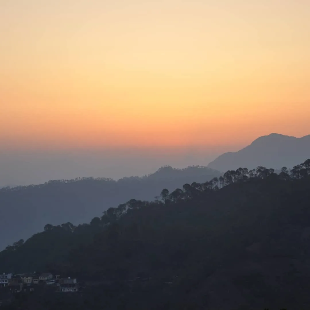 More pics from the sunrise at #Kasauli