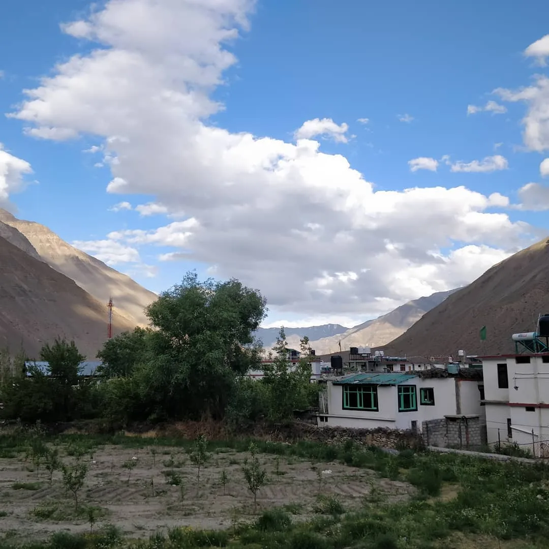 It is exceptionally quiet in #Tabo. There is the sound of the wind, when it blows. There is the incessent tweeting of birds. Nothing else. I have a very good pair of noise cancelli