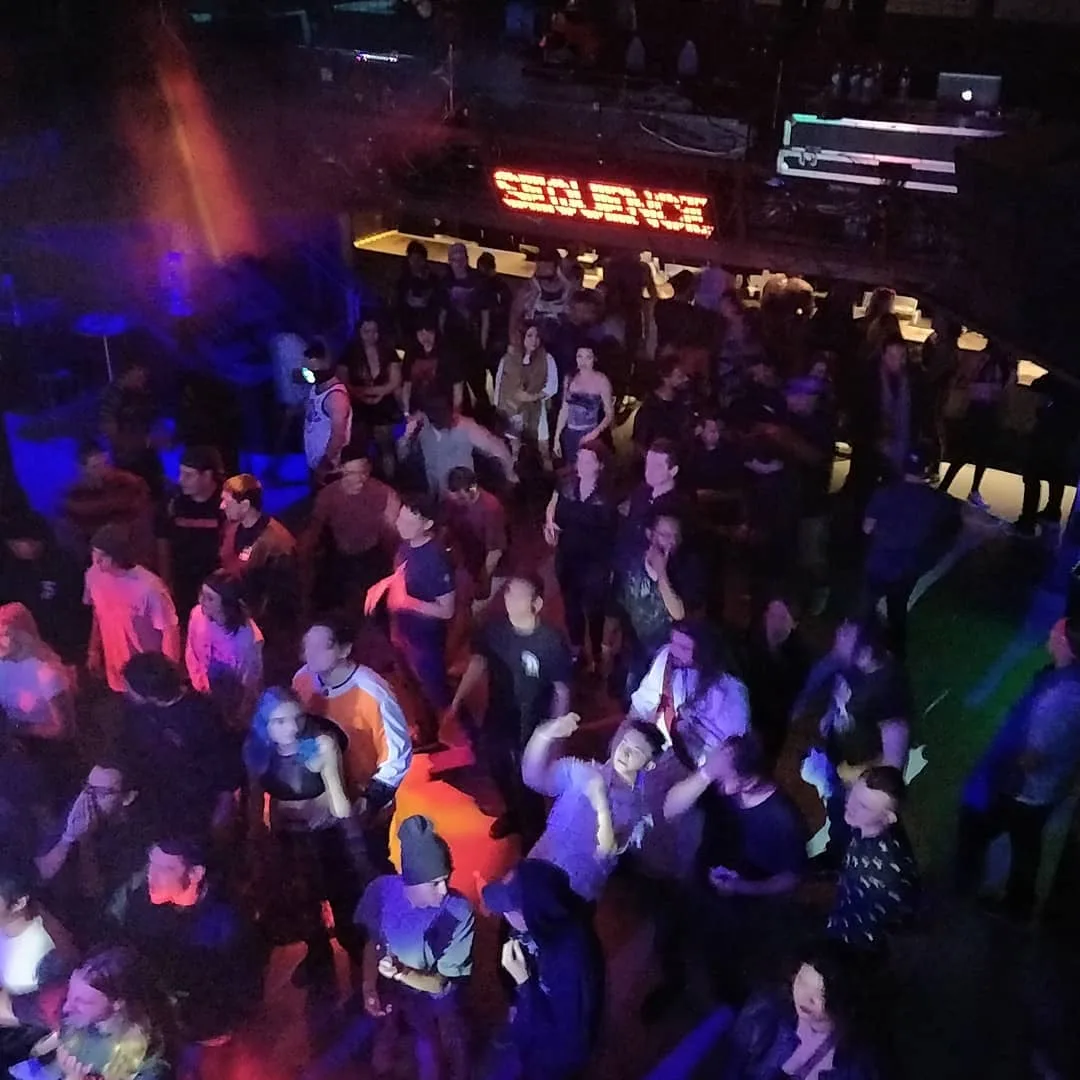 There's only one word to describe the #EDM scene in #SF. Lame. People will head bang to anything here.
#Goa 🎸 🎶 🤘🏽