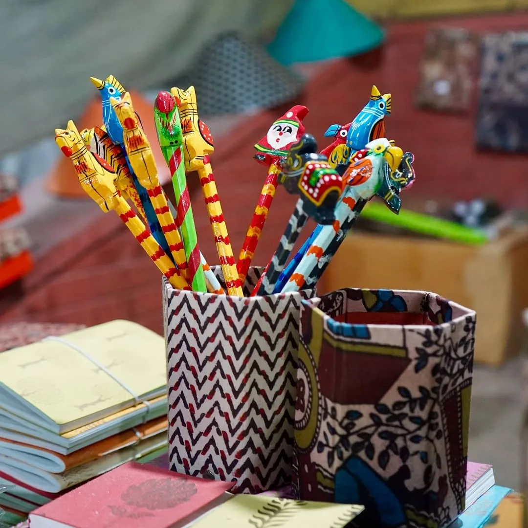 #pencils #stationary #colours #faces

#artisans #craft #handmadeinindia #craftexhibition #conscious #designers #ecofriendly #sustainable #slowliving #theartofslowliving #photograph