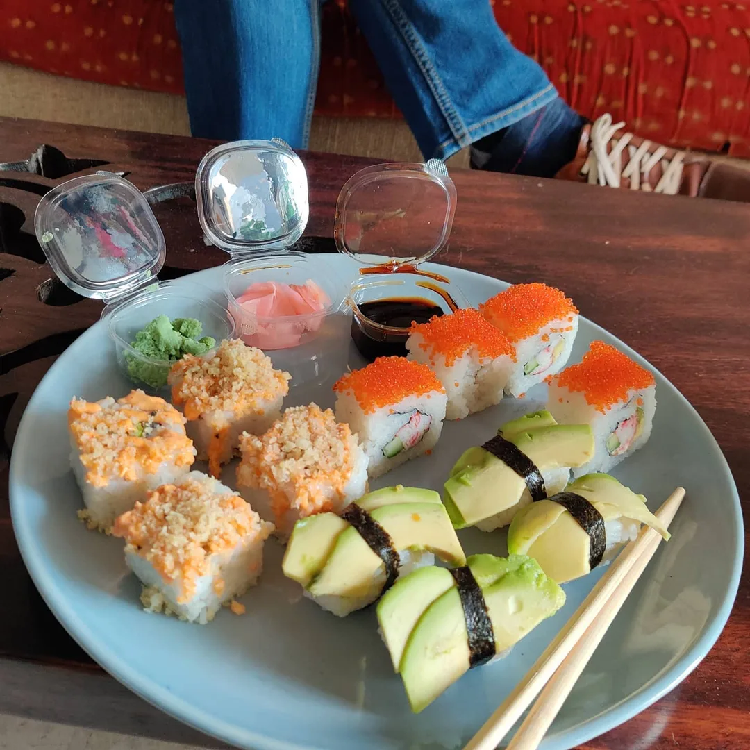 जन्मदिन की Sushi. One of them turned out to be non veg and we discovered just in time 😂