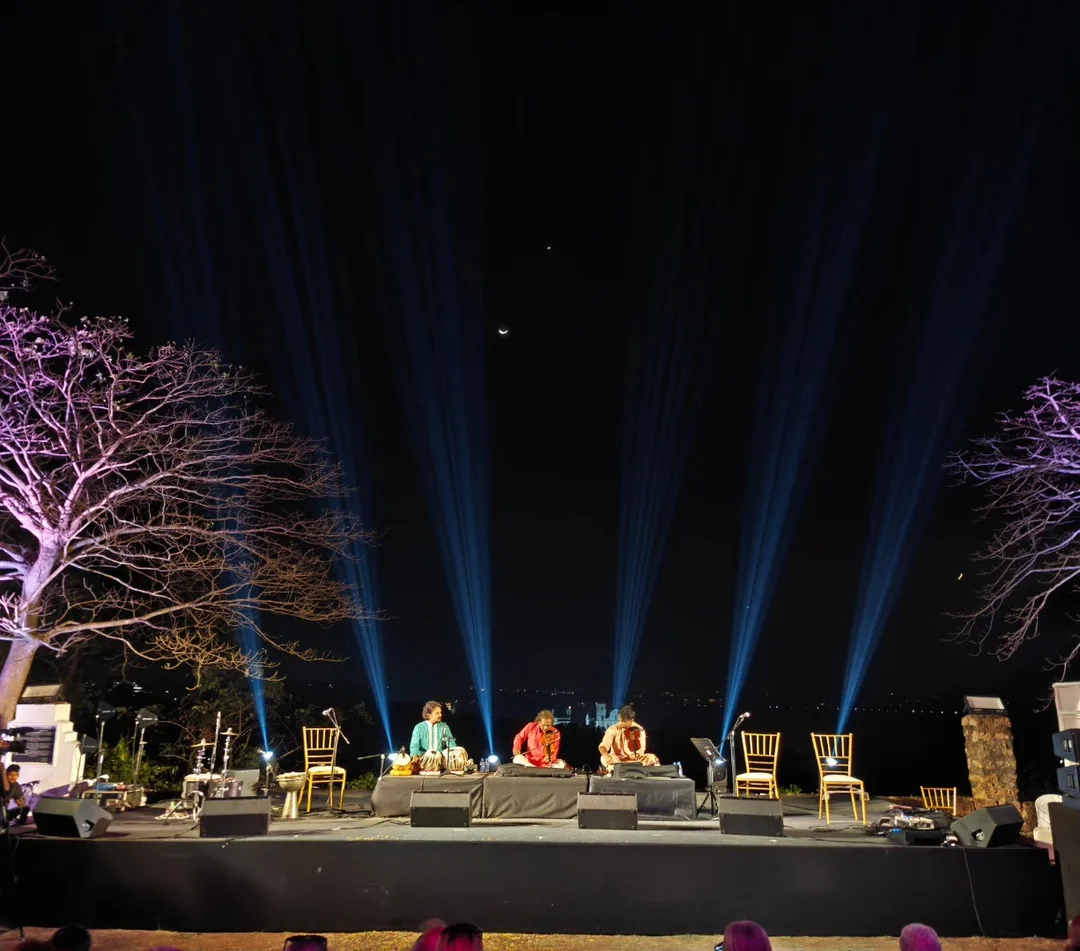 If there is an award for set design for concerts, then the team behind the Monte Music Festival truly deserves it.  From between the artists, you can see the Church of St. Francis 