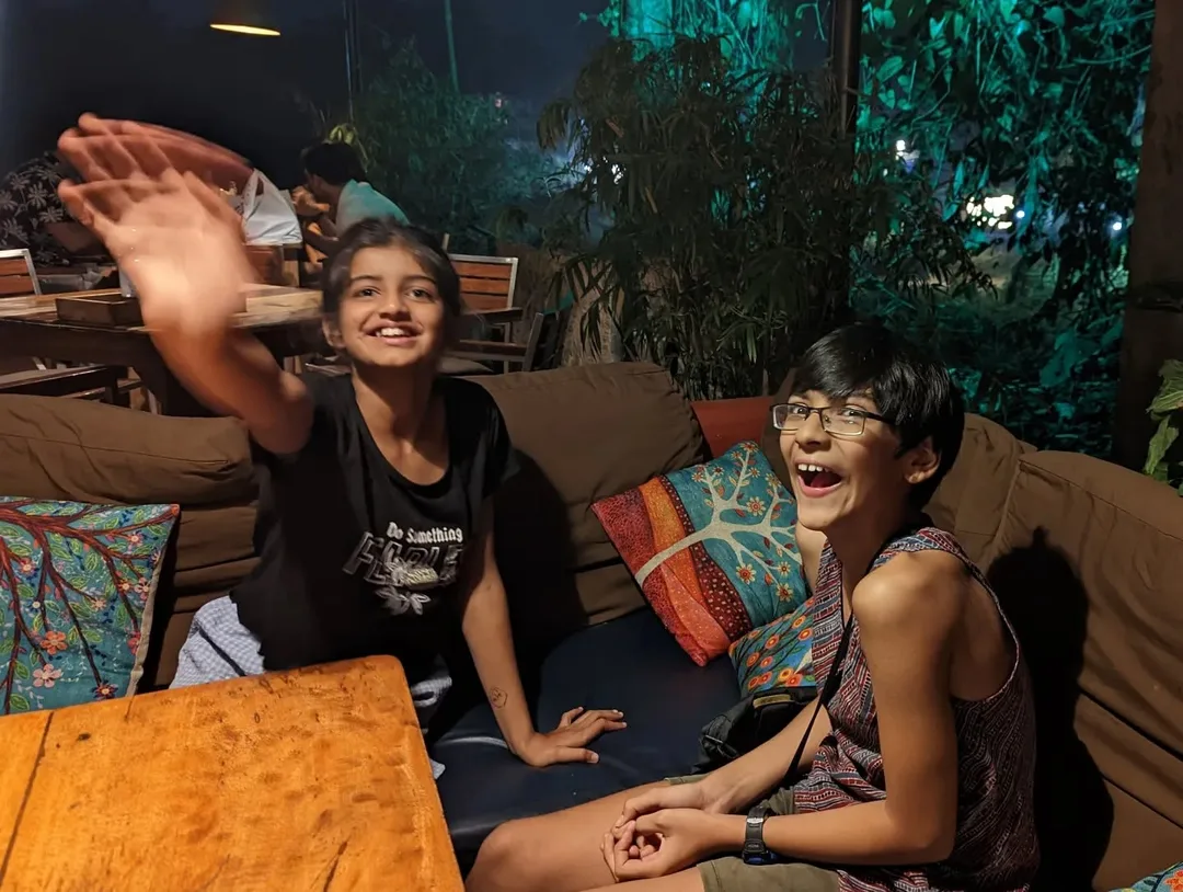 The beautiful people of Goa. Surprise partyyyyyy 🎉