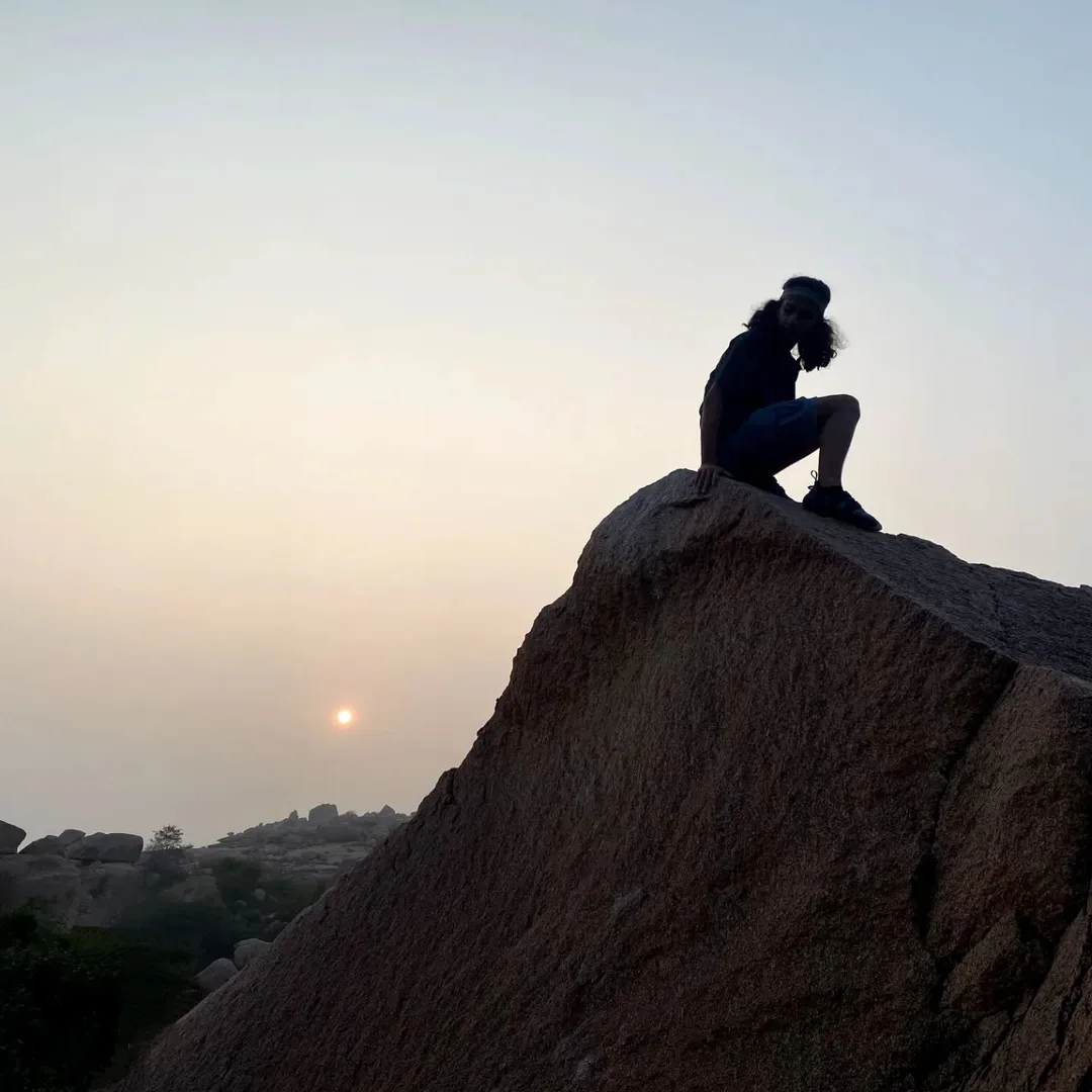 When in Langur country, do as the langurs do. The boys got proper training in #bouldering. Cool stuff.