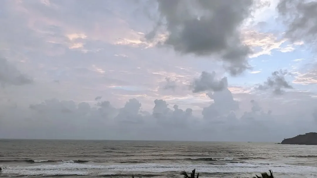 #Clouds #painting the #sky last evening. View from #Baina beach, looking out towards #Pequeno and #Grande islands.