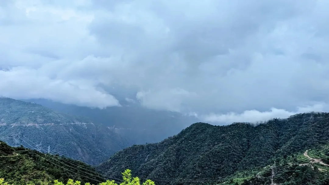 Don't go into the #mountains in the #monsoons, they said. We've been driving through #clouds and the #rain for hours now. Wonderful #roads so far.