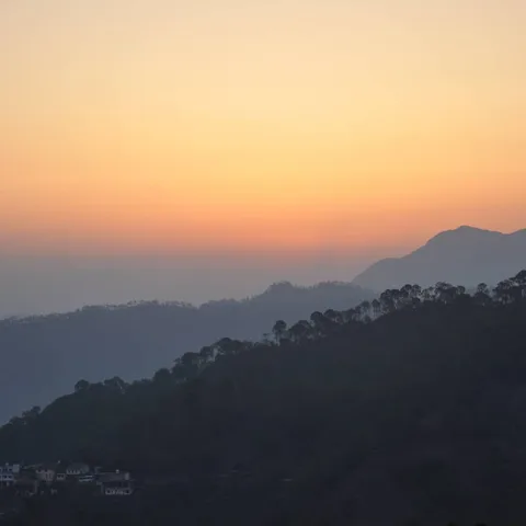 More pics from the sunrise at #Kasauli
