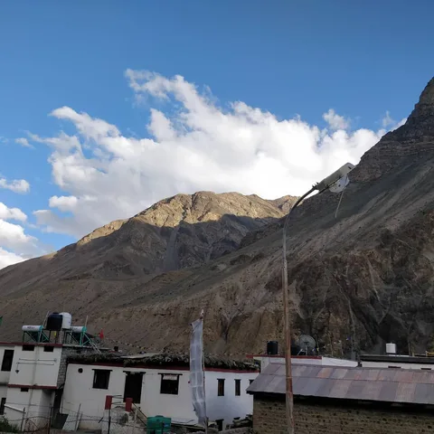 It is exceptionally quiet in #Tabo. There is the sound of the wind, when it blows. There is the incessent tweeting of bi