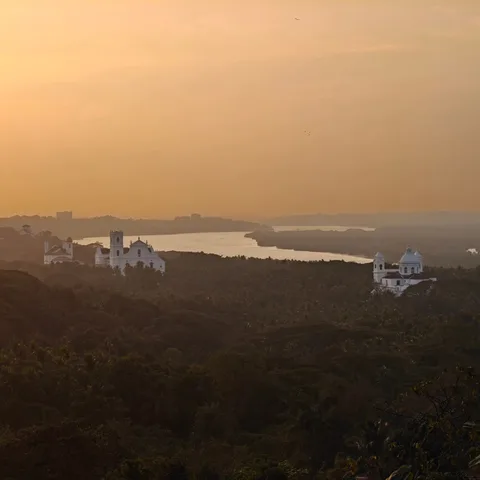 The Basilica of Bom Jesus and other gems of Goa Velha, the dancers, and the setting sun.